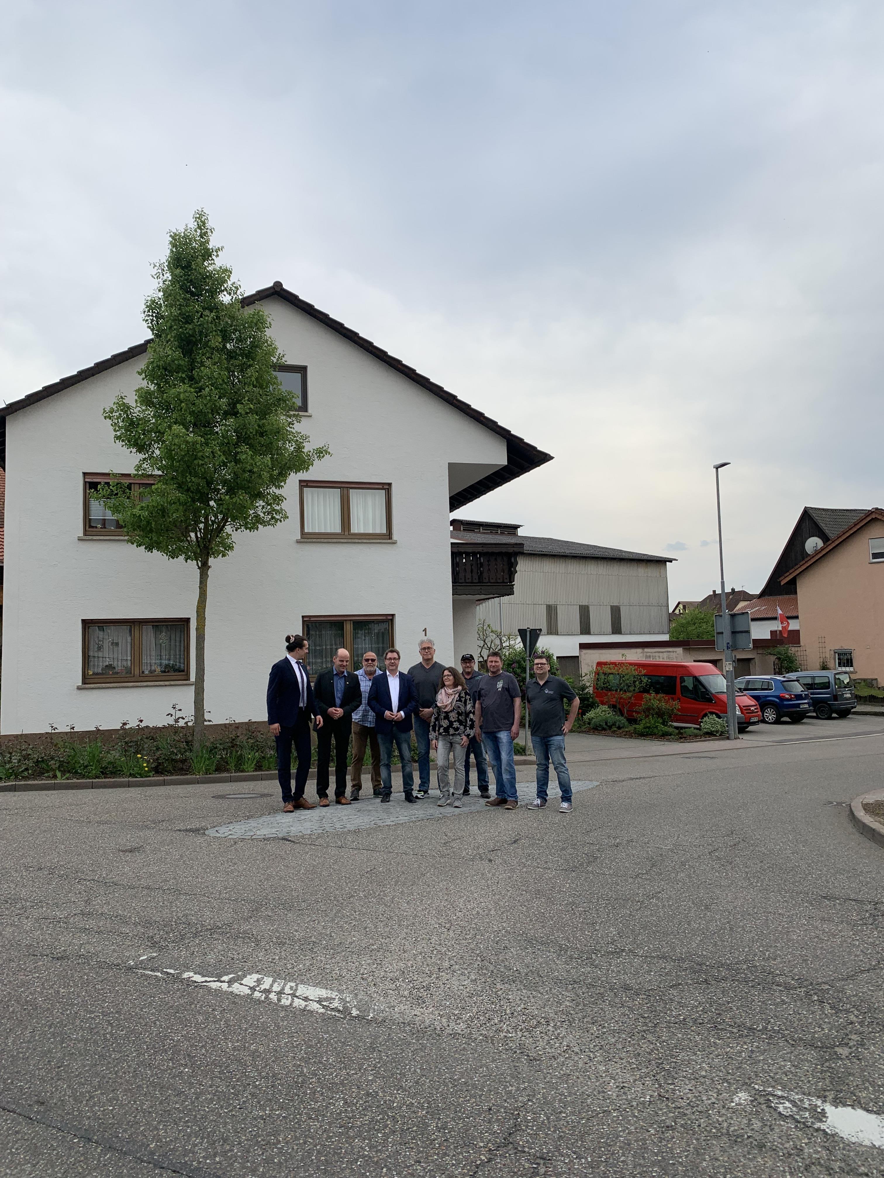 Dr. Michael Preusch MdL, Mitglieder des Elsenzer Ortschaftsrats und die MdLs Heitlinger und Khler vor Ort in Elsenz